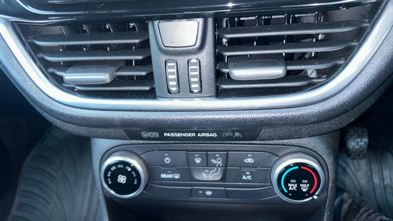 Ford Fiesta 1.1 Zetec 3dr Petrol Hatchback